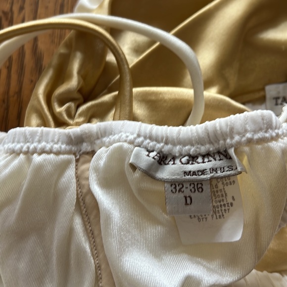 Tara Grinna designer 2pc swim suit. Gold/white.underwire lined bra32-36D. 6/8bot - Picture 6 of 9